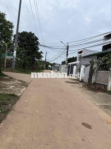 cần tiền ra bán lô đường Nguyễn Trường Tộ