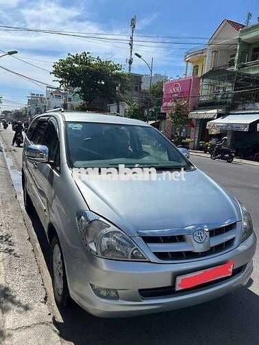 Toyota Innova 2006 G - 100000 km