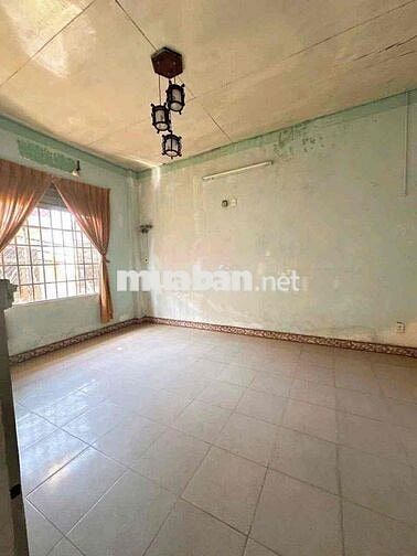 Cho thuê nhà 2 tầng mặt tiền Nguyễn Tất Thành, Thanh Khê