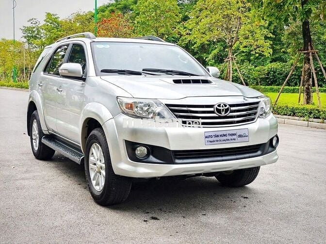 Toyota Fortuner 2.5G MT số sàn sản xuất 2013
