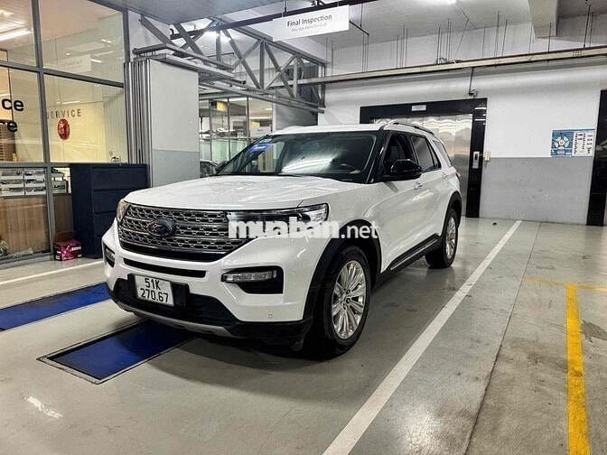 Ford Explorer Limited 2022 siêu lướt