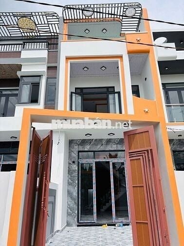 Trả 1 tỷ 2 nhận nhà giáp chợ Bình Chánh dọn vào ở ngay