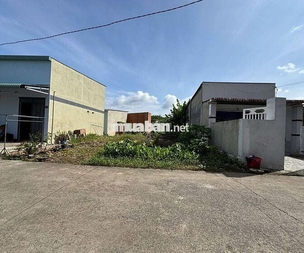 ĐẤT  CHỢ VIỆT KIỀU, 8,5M X 25M, SỔ HỒNG RIÊNG, GIÁ 360 TRIỆU, BỚT LỘC