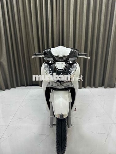 SH 125ABS siêu lươt 200 km bao bắm biển mới 84,5 t