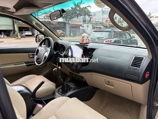 Toyota Fortuner 2015 2.5G - 121000 km