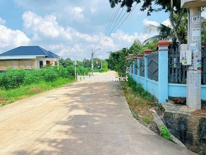 MT ngang 12m, gần 700m² gần KCN để xây trọ