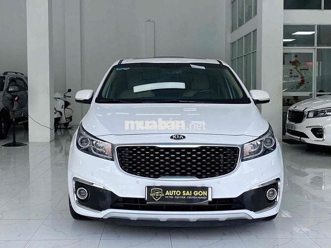 Kia Sedona 2018 3.3L GATH - 90000 km
