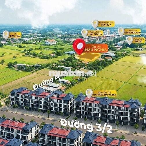 VỊ TRÍ ĐỘC QUYỀN: ngay trung tâm huyện ,2p đến cổng VINHOMES