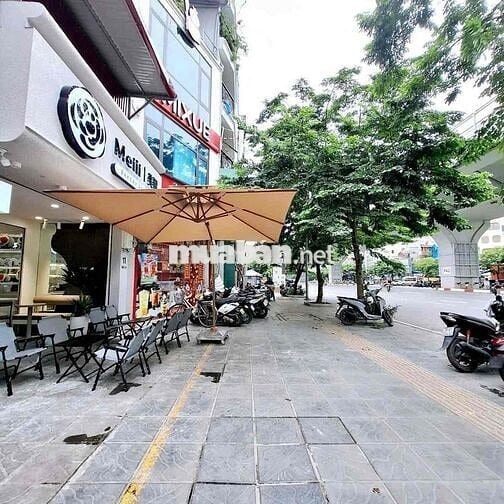 NHÀ MẶT PHỐ - GẦN BẾN KHÁCH - KINH DOANH RẤT ĐÔNG KHÁCH