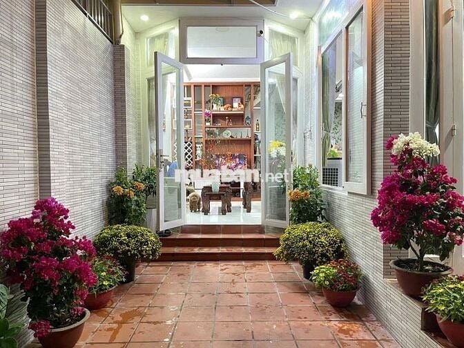 BÁN NHÀ 3 TẦNG NGANG 6M TĂNG NHƠN PHÚ B NỘI THẤT ĐẸP Ở NGAY