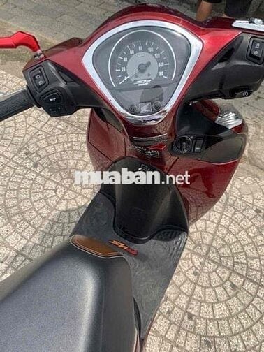 xe cầm bán