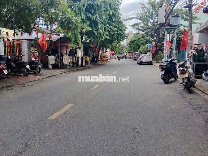 Bán đất Mặt tiền Triệu Đô, Ông Ích Khiêm