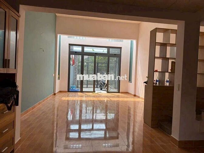 Cho thuê nhà mới đẹp, rộng rãi ngay gần công viên