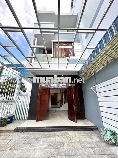 NHÀ Ở KINH DOANH 3 TẦNG CÓ SÂN VƯỜN KHU PHƯỚC HẢI GIÁ 26 TRIỆU/THÁNG