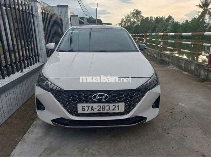 Hyundai Accent 2023 1.4 AT - 22000 km