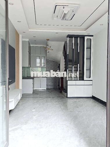 Nhà Thạch bàn mới - Gần trường gần chợ - Tiện ích bạt ngàn