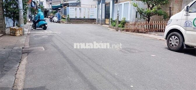 NHÀ ĐẸP BÌNH TÂN, GẦN LÊ VĂN QUỚI, 4 X 15M, HẺM XE HƠI 6M, CHỈ 5,X TỶ