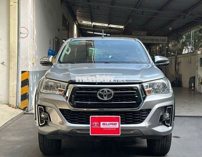 Toyota Hilux 2.4E AT 4x2-19000km