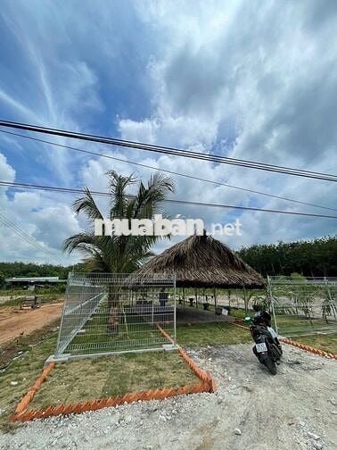 BÁN GẤP 250m² ĐẤT NỀN MẶT TIỀN LỚN LIỀN KỀ KCN DẦU TIẾNG