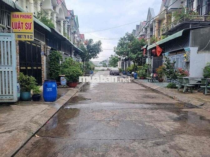 BÁN NHÀ CHÍNH CHỦ TÂN ĐÔNG HIỆP-DĨ AN.HẺM 8M.