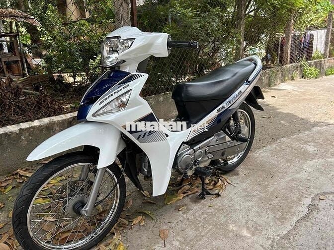 Yamaha Sirius Fi ít chạy ốc tán xanh lè