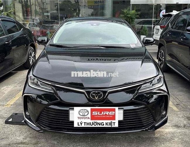 Toyota Corolla Altis 1.8V 2023 xe hãng bán