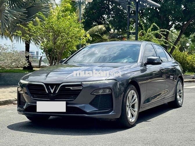 VinFast Lux A2.0 2019 - 30000 km