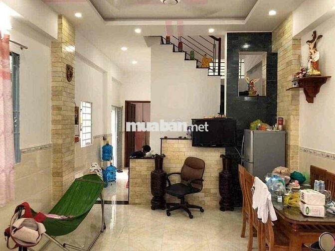 CHO THUÊ NHÀ NGUYÊN CĂN. DT 4x14M . 1 LẦU BTCT GIÁ 9 tr