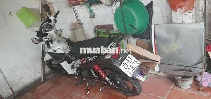 Honda Wave trắng đen