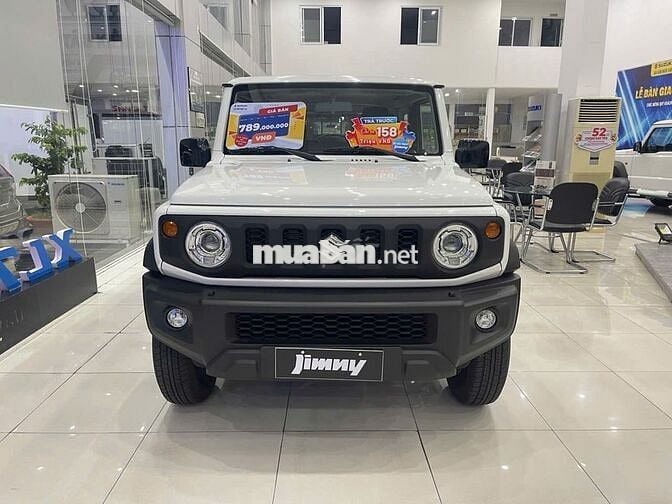 Suzuki Jimny ưu đãi 80 triệu, phụ kiện hấp dẫn
