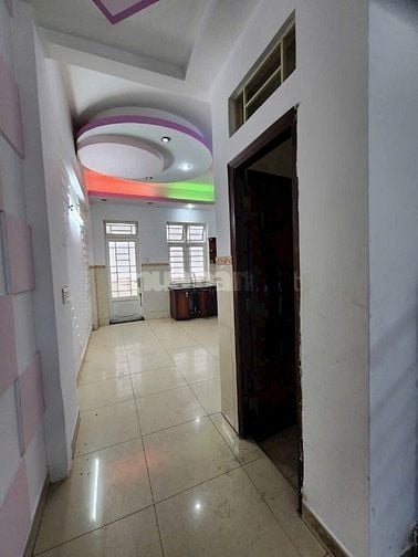 Cho thuê nhà 4*18, 4 Tầng, 7 Phòng 7 WC 7 Bep tại chợ Hạnh Thông Tây