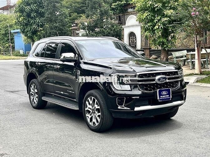 Everest Titanium 2023 - 62.000 km - chất xe đẹp