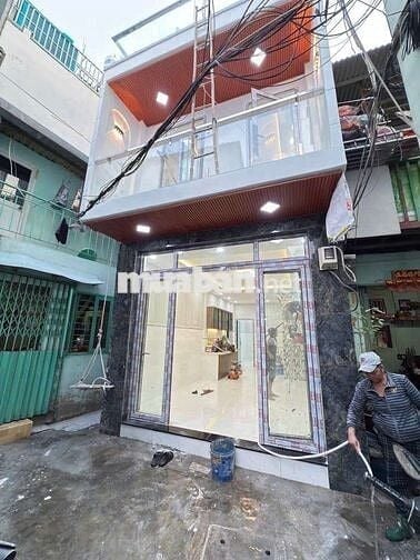 Bán nhà hẻm Lê Thị Bạch Cát, ngang 3,7m, dài 10m, chỉ 3,7 tỷ