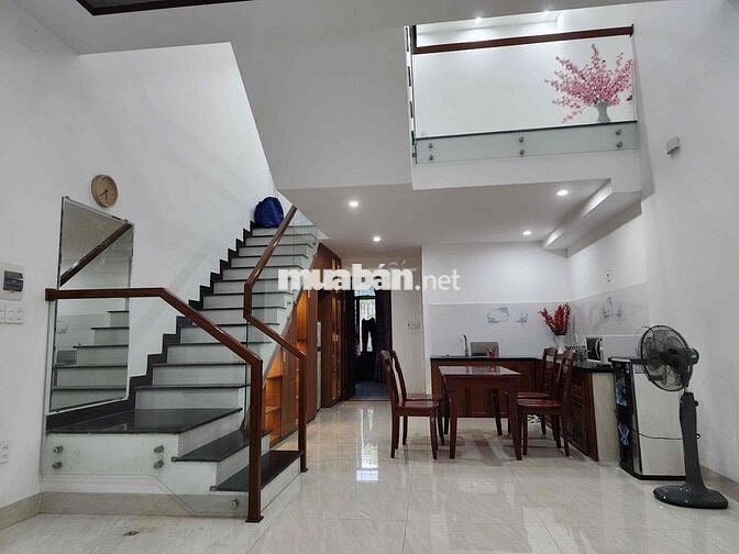 CHO THUÊ NHÀ 3 TẦNG MẶT TIỀN ĐOÀN KHUÊ, NAM VIỆT Á – 5 PHÒNG NGỦ FULL