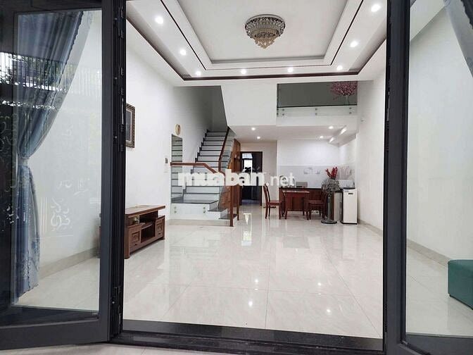 Cho thuê nhà 3 tầng mặt tiền Đoàn Khuê