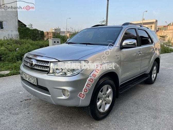 Toyota Fortuner 2.7V 4x4 AT 2011