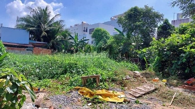 Đất thổ 83/350m2, ngay tt Q7, chỉ nhích 7 tỷ. 