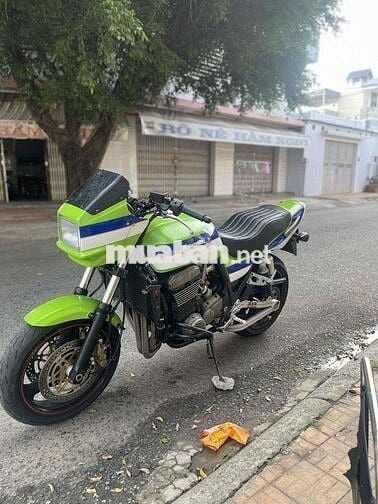 Kawasaki ZRX 1200Cc