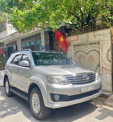 Nhà cần bán ôtô Fortuner V 388triệu