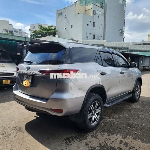Toyota Fortuner 2.4G 4x2 MT - sx 2018 - 705 triệu
