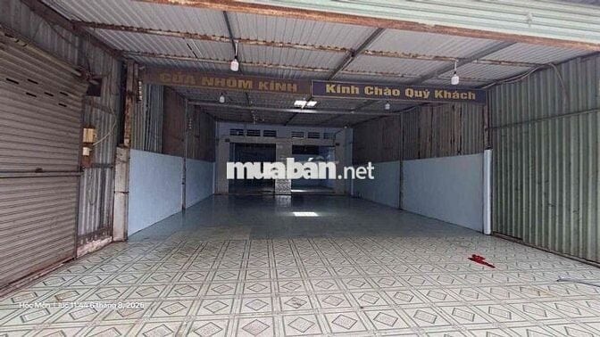 Cho thuê nhà 8m x 32m mặt tiền Phan Văn Hớn, Ấp 2, XTT, Hóc Môn