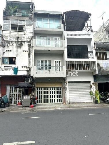 Cho Thuê Nhà Đường Trần Phú, Quận 5 ( Cho Làm CHDV / Cải Tạo )