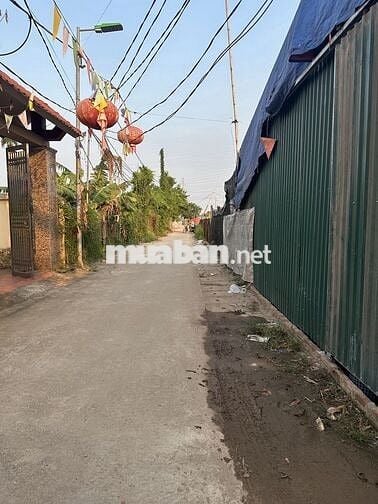 Yên Nội có đất đẹp vuông 30m2, ô tô tải tránh trước cửa