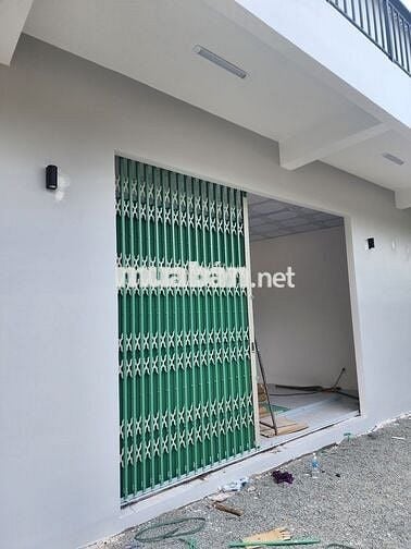Sát mặt tiền Phan Chu Trinh. Cho thuê nhà ở, cũng tiện kinh doanh.