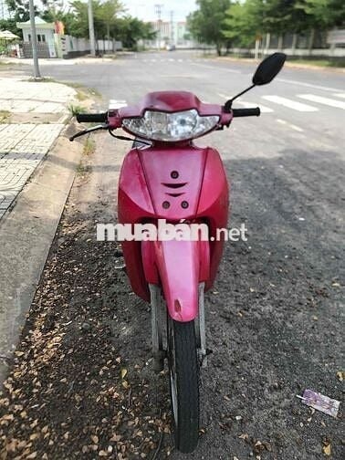 XE NHÀ DANG CHẠY KHONG PHAI XE CUA HANG CAVET  CO
