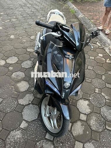 tôi muốn bán xe chính chủ đi rất ít cần bán .