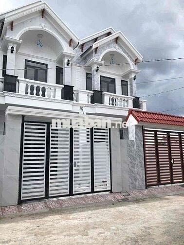 BÁN NHÀ 1 TRỆT 1 LẦU GẦN TRƯỜNG HỌC HOÁ AN