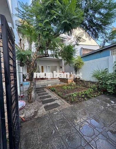 Bán gấp nhà sân vườn, P2 đà lạt dt 100m2 giá 730tr