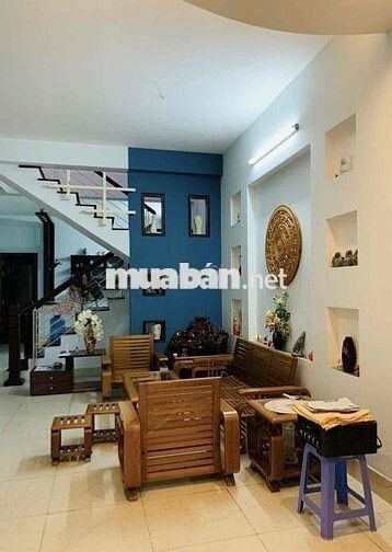 Cho thuê nhà mê đúc Mỹ An, gần bờ sông Chương Dương