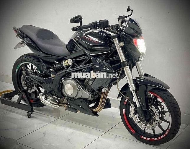 BENELLI 302 DATE 2015